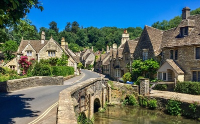 Castle Combe - landsby i Cowtwolds - England