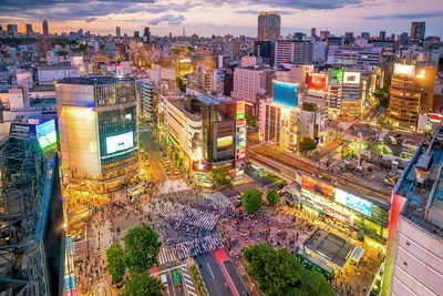 Shibuya Crossing i Tokyo - verdens mest travel fodgængerfelt