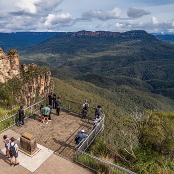 Udsigtspunkt fra Echo Point og ud over Blue Mountains i New South Wales