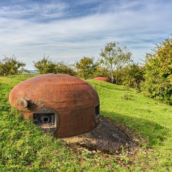 Frankrig, Moselle, Gros-Rederching - kanontårne i Welschhof bunkeren på Maginot Linjen, Frankrig