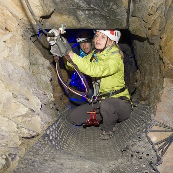 Llechwedd - Caverns - underjordisk legeplads i Nordwales - ZIP®WORLD