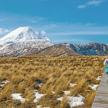 På vandretur i Tongariro National Park i New Zealand