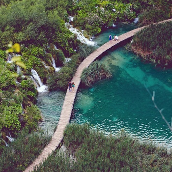 Plitvice Lakes National Park i Kroatien - Foto Dominik Lange Unsplash