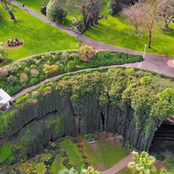 Umpherston Sinkhole, nedsunket kalkstenshule i Mount Gambier South Australia