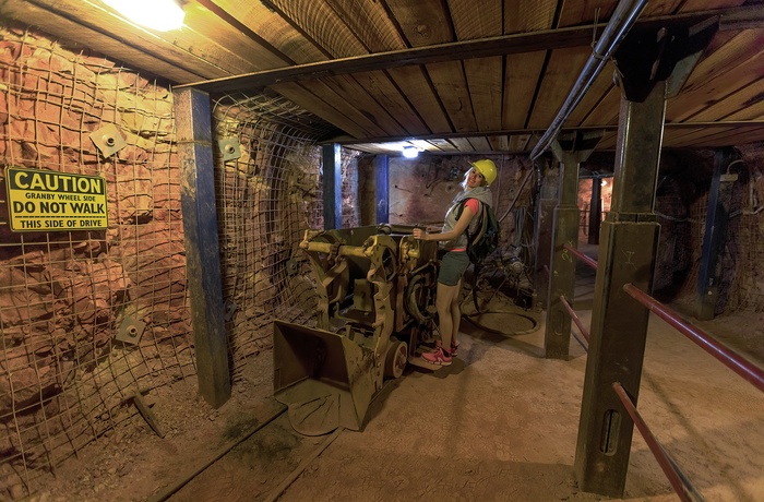 På guidet tur i Battery Hill Mining Center i Tennant Creek, Northern Territory