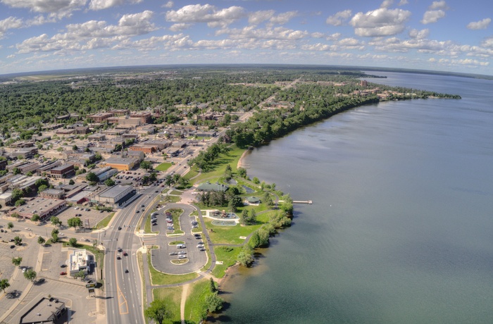 Byen og søen Bemidji i Minnesota