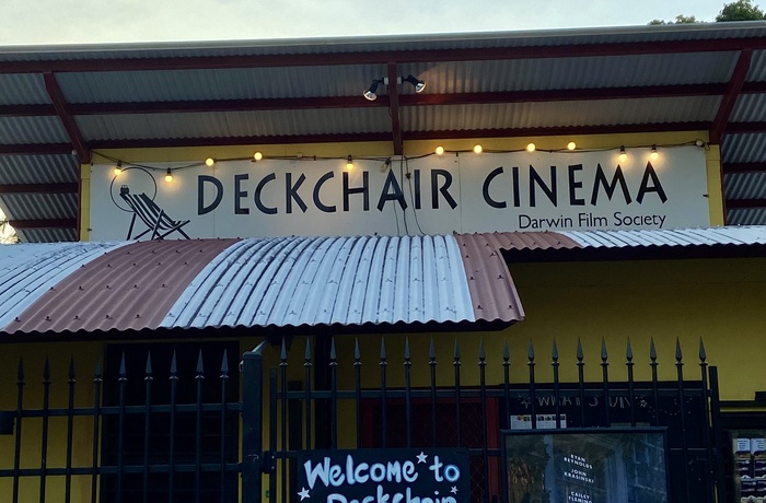 Indgangen til Deckchair Cinema i Darwin