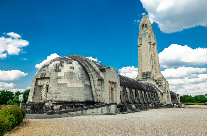 Frankrig, Verdun - mindesmærket Ossuaire de Douaumont