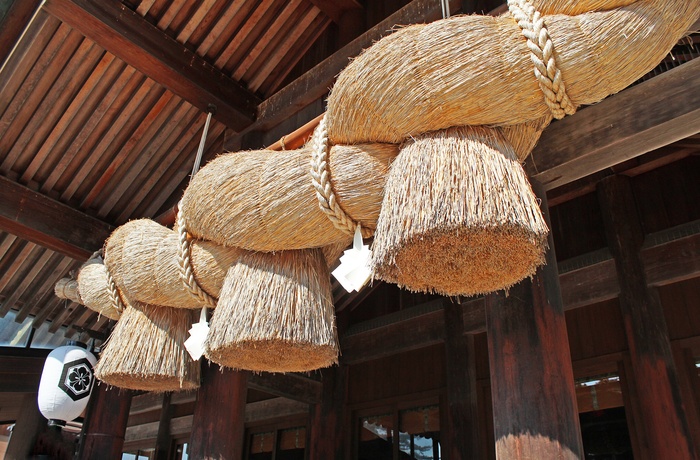 Shimenawa - helligt reb i Izumo Taisha helligdommen - sydlige Japan