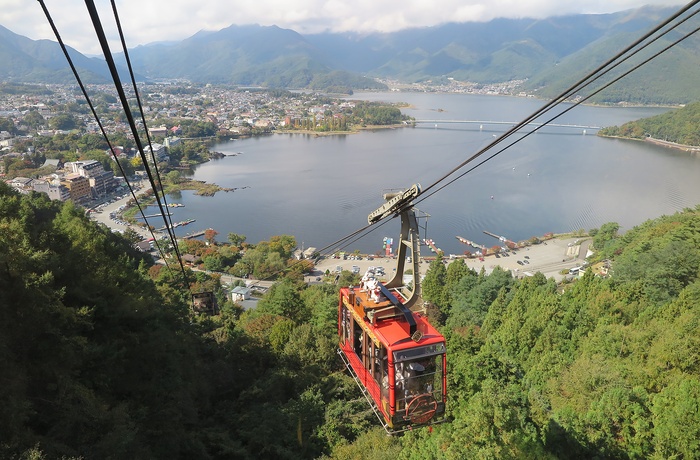 Lake Kawaguchiko og kabelbanen Kachi Kachi Ropeway - Japan