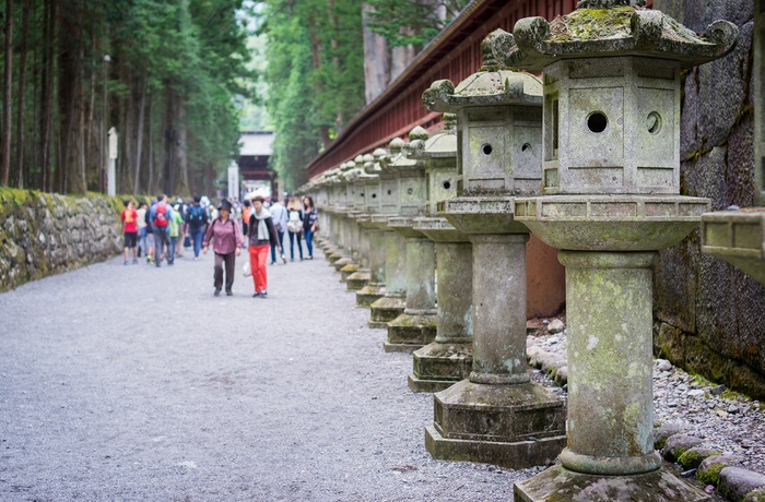 På vej mod Toshogu-helligdomme og templer ved byen Nikke - Japan