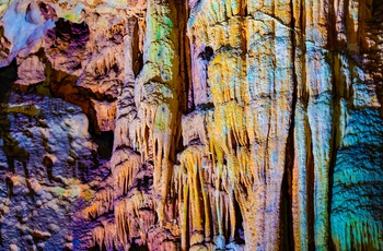 Grotten Akiyoshido Cave - det sydlige Japan