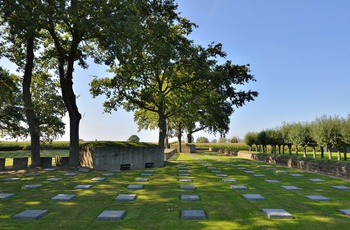 Belgien, Ypres - den tyske kirkegård Langemark