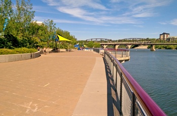 Sti langs South Saskatchewan River i Saskatoon - Canada