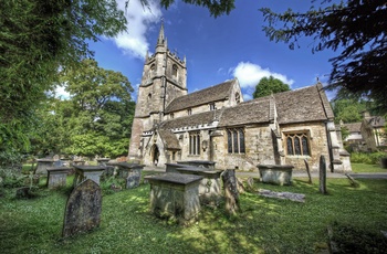 Kirken St. Andrew's Church i Castle Combe - England