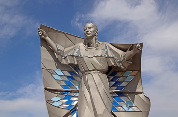 Statuen, Dignity of Earth and Sky i South Dakota