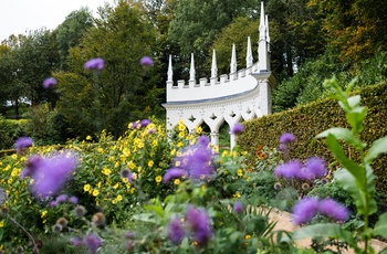 England, Cotswolds - bagvæg i Painswick Rococo Garden (Foto - Cotswolds Tourism )