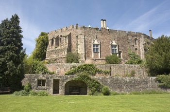 England, Gloucestershire - den normanniske fæstning Berkeley Castle færdigbygget i 1153