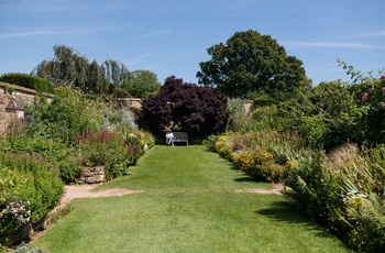 England, Gloucestershire, Cotswolds - Walled Garden ved Sudeley Castle(Foto Cotswolds Tourism)