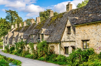 England, Gloucestershire, Cotswolds, Bibury - traditionelle stenhuse på række ved Arlington Row