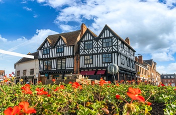 England, Stratford upon Avon - smukke bindingsværkshuse findes overalt i byen