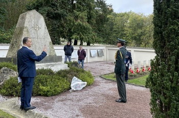 Frankrig, Braine - mindehøjtidelighed på den danske soldaterkirkegård fra 1 verdenskrig (Foto Allan Emiliussen)