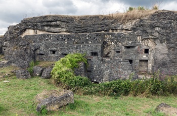 Frankrig, Verdun - de sønderskudte rester af Fort de Douaumont