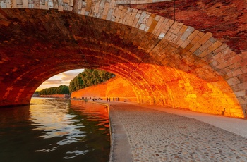 Ponf Neuf over Garonne-floden i Toulouse