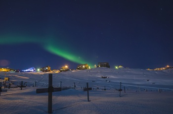 Nordlys over Iqaluit - hovedstaden i nunavut - Canada