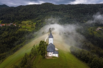 Jamnik Kirke i Slovenien