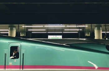 Shinkansen, Bullet Train, højhastighedstog i Japan - Foto Nakaharu Line Unsplash