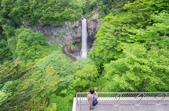 Udsigtsplatform ved vandfaldet Kegon Falls i Nikko National Park - Japan