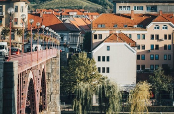 Bro over Drava-floden i Maribor, Slovenien - Foto: Vid Adam Unsplash