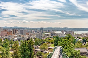 Udsigt til Matsue by fra Matsue slot - det sydlige Japan