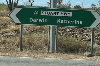 Skilt langs Stuart Highway i Northern Territory