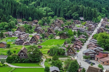  Landsbyen Shirakawa-go langs Hakusan Shirakawago White Road - Japan