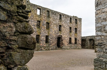 Skotland, Kingussie - den indre gård på Ruthven Barracks