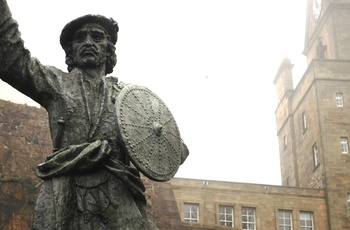 Skotland, Stirling - statue af Rob Roy