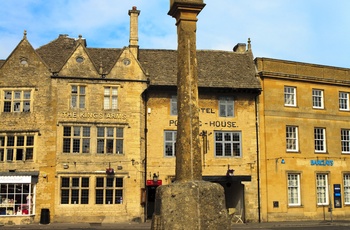  Stow-On-The-Wold, Market Square, Cotswolds, UK