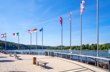 Tyskland, Remagen - Rhin promenaden langs floden