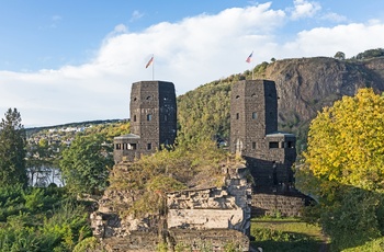 Tyskland, Remagen - resterne fra den historiske jernbanebro bro over Rhinen.jpg