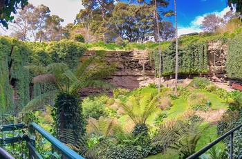 Umpherston Sinkhole, nedsunket kalkstenshule i Mount Gambier South Australia