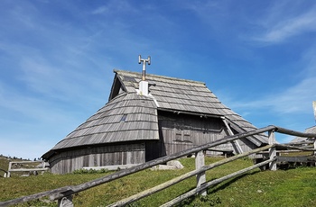 Hyrdebolig i Velika planina - det store græsningsplateau i Slovenien